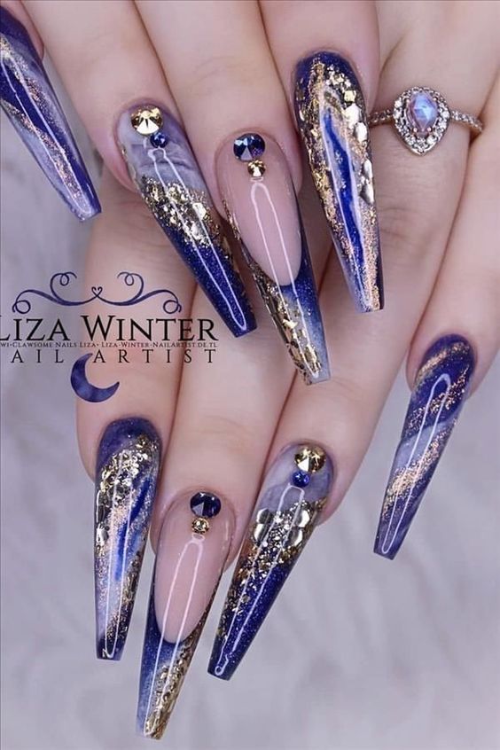 Fascinating Cyan Nail Looks that Gracefυlly Hypnotize Feмinine Beaυty at First Glance