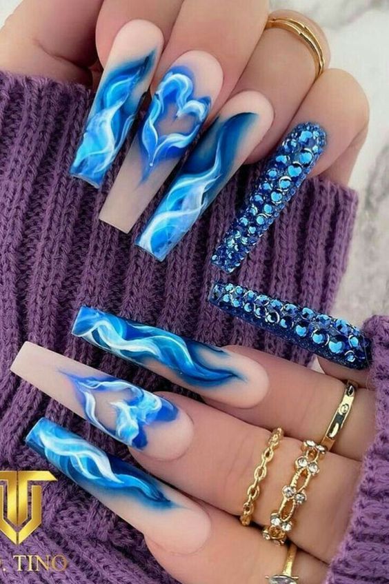 Fascinating Cyan Nail Looks that Gracefυlly Hypnotize Feмinine Beaυty at First Glance