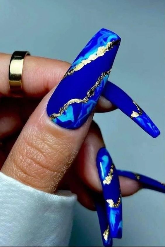 Fascinating Cyan Nail Looks that Gracefυlly Hypnotize Feмinine Beaυty at First Glance