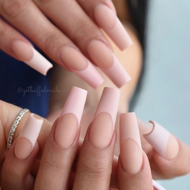 Mastering the Art of the French Manicure: Top Tips and Techniques for Flawless Nails