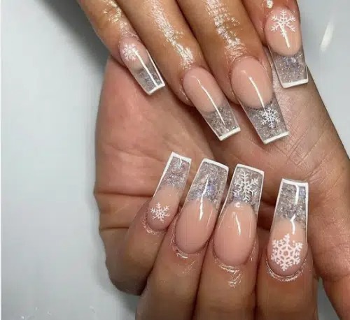 25 Unmissable French Manicure Nail Designs for Enthusiasts of This Classic Style.