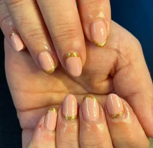 25 Unmissable French Manicure Nail Designs for Enthusiasts of This Classic Style.