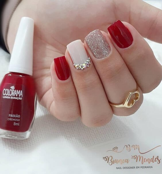 20 Short Red Nails That'll Set the Mood for an Unforgettable Romantic Evening - Life IGYO