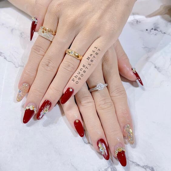 20 Short Red Nails That'll Set the Mood for an Unforgettable Romantic Evening - Life IGYO