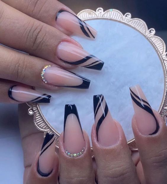 Oceanic Charm: 15 Blue French Tip Nail Inspirations for a Chic Look - Life IGYO