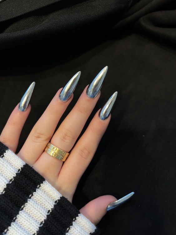 Radiant Reflections: 51+ Stunning Silver Nail Designs for a Sparkling Touch - Life IGYO