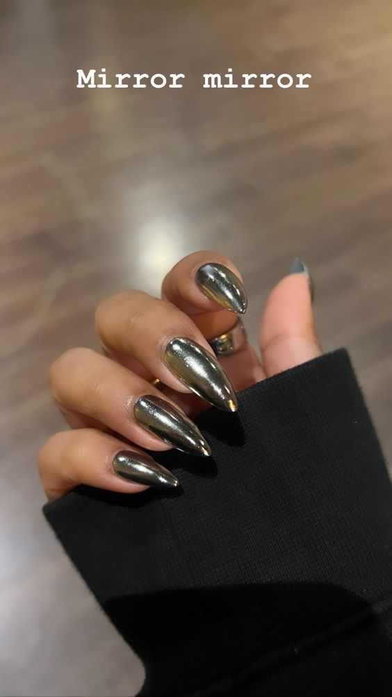 Radiant Reflections: 51+ Stunning Silver Nail Designs for a Sparkling Touch - Life IGYO