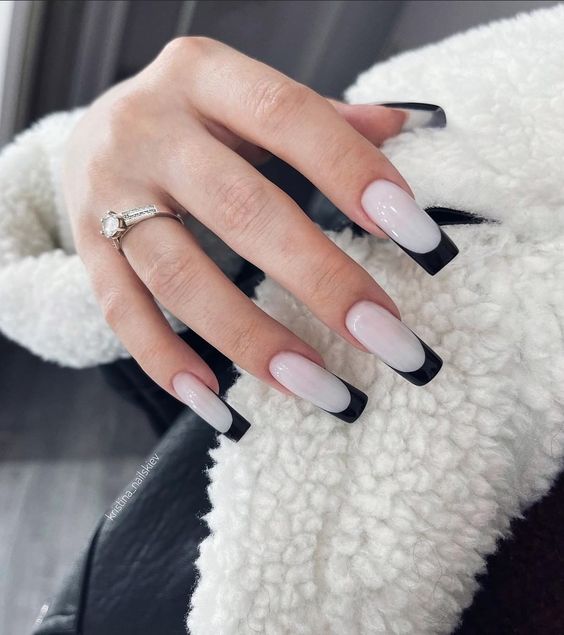 30 Absolutely Stylish Square French Tip Nail Designs - Life IGYO