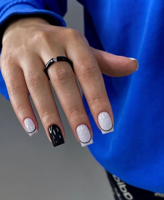 30 Absolutely Stylish Square French Tip Nail Designs - Life IGYO