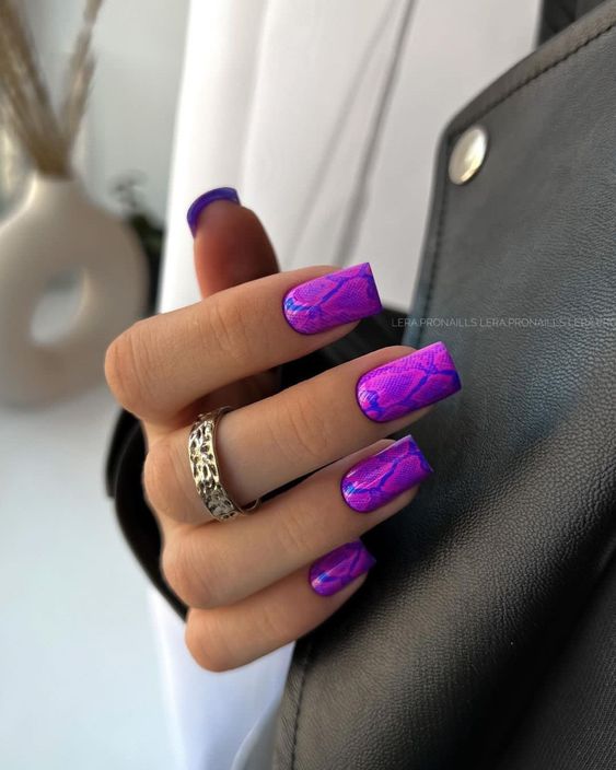 30 Absolutely Stylish Square French Tip Nail Designs - Life IGYO