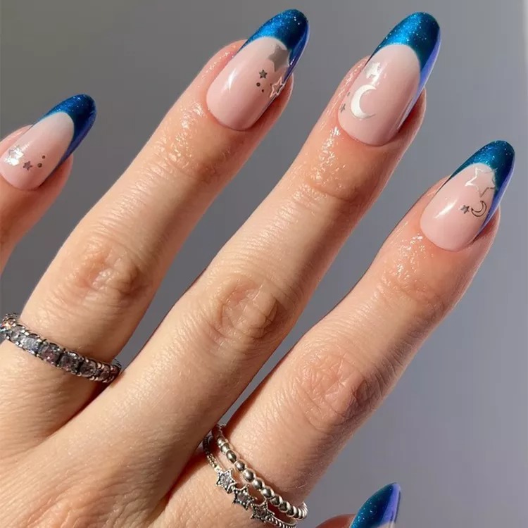 Captivating Serenity: 15 Elegant Blue French Tip Nail Concepts to Embrace - Life IGYO