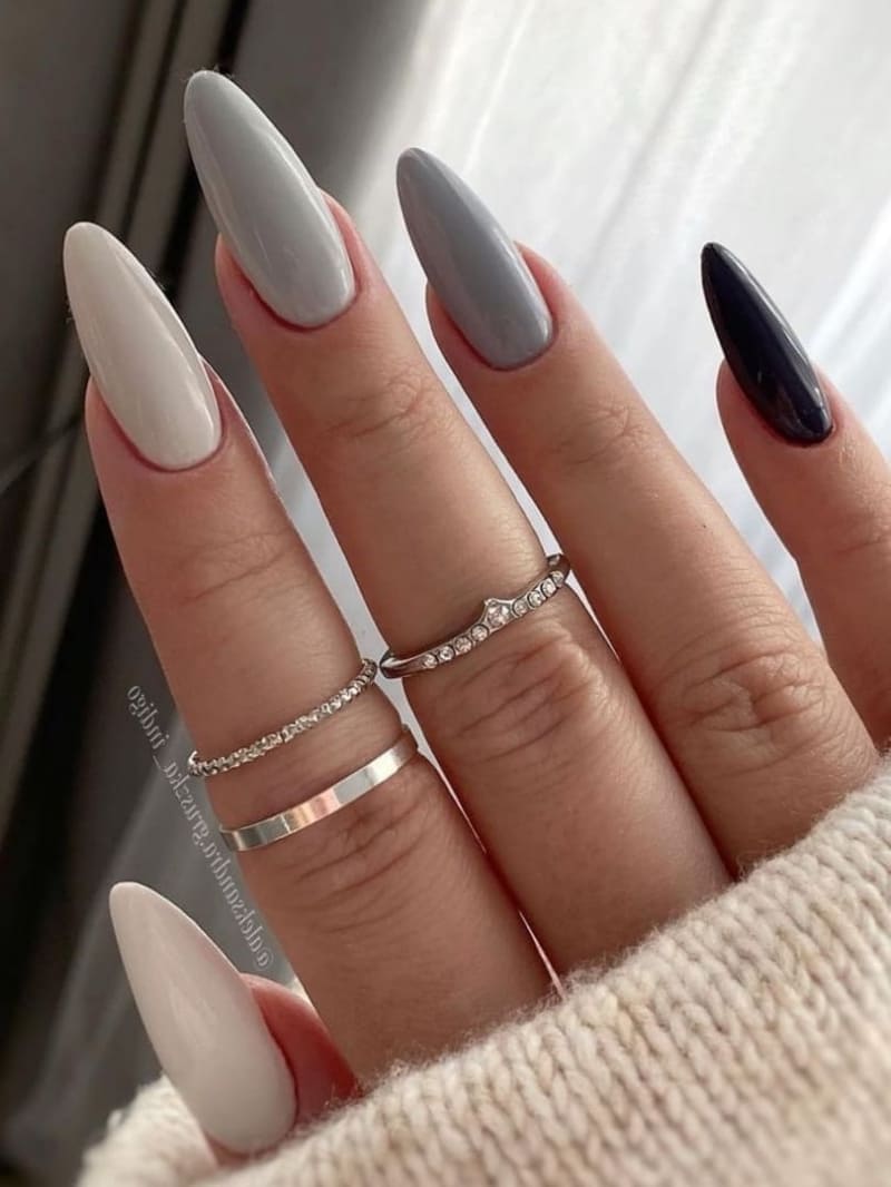 "30 Chic and Stylish Gray паіɩ Designs for an Elegant Look"