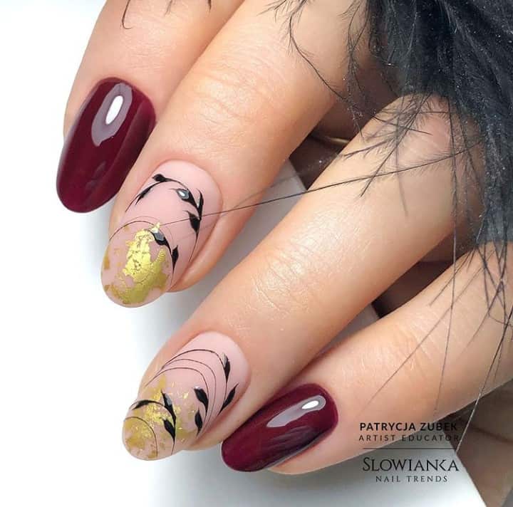 burgundy nails