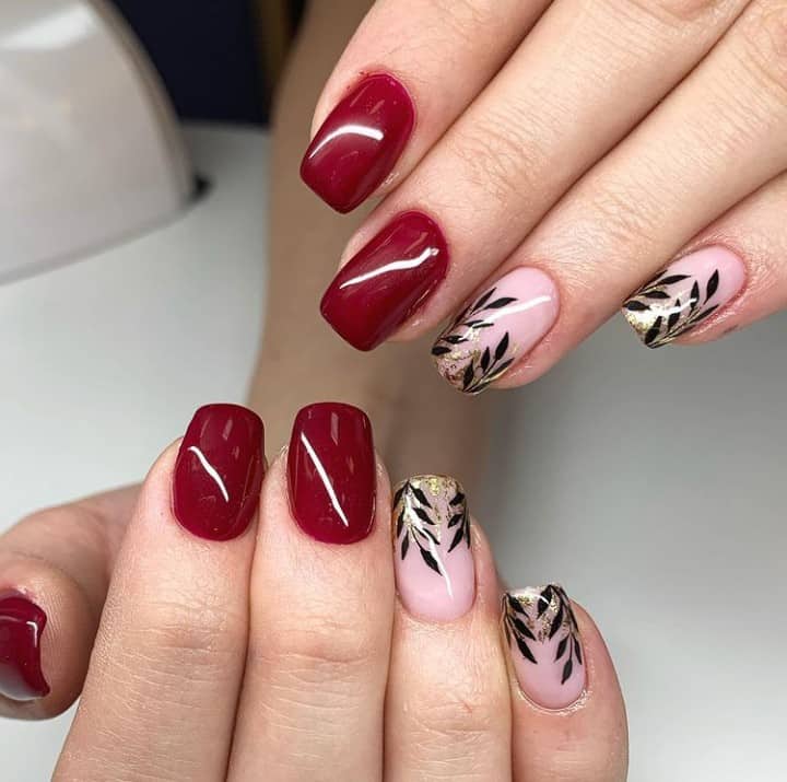 burgundy nails