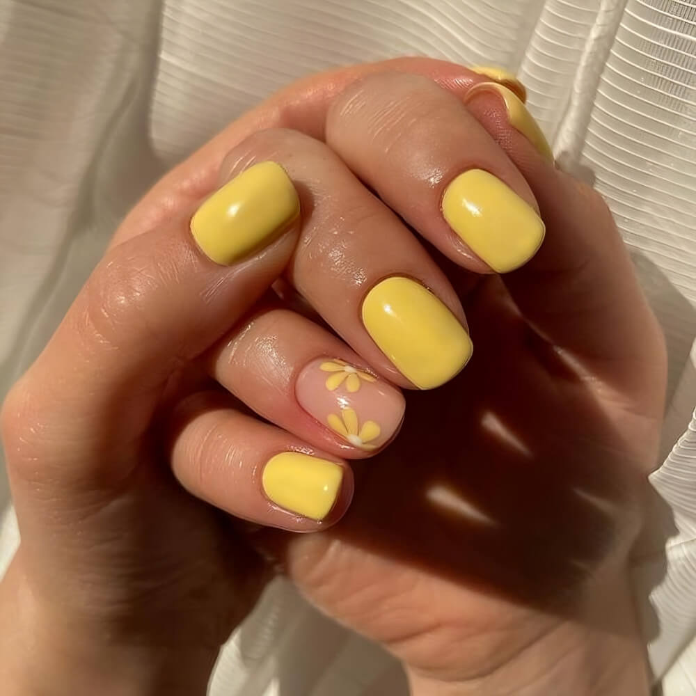 40 Stunning Yellow Acrylic Nails To Shine All Year Long