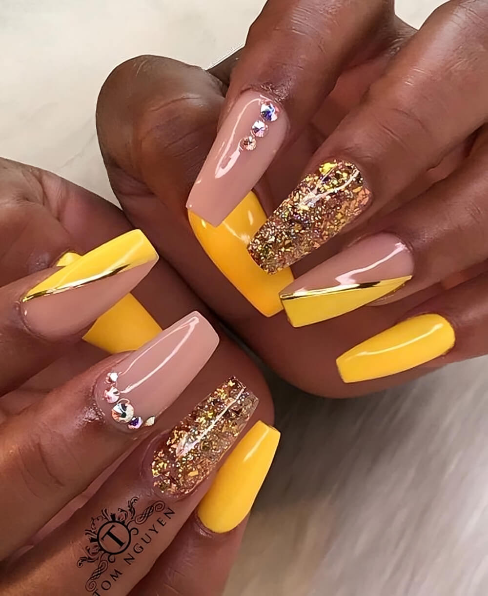 40 Stunning Yellow Acrylic Nails To Shine All Year Long