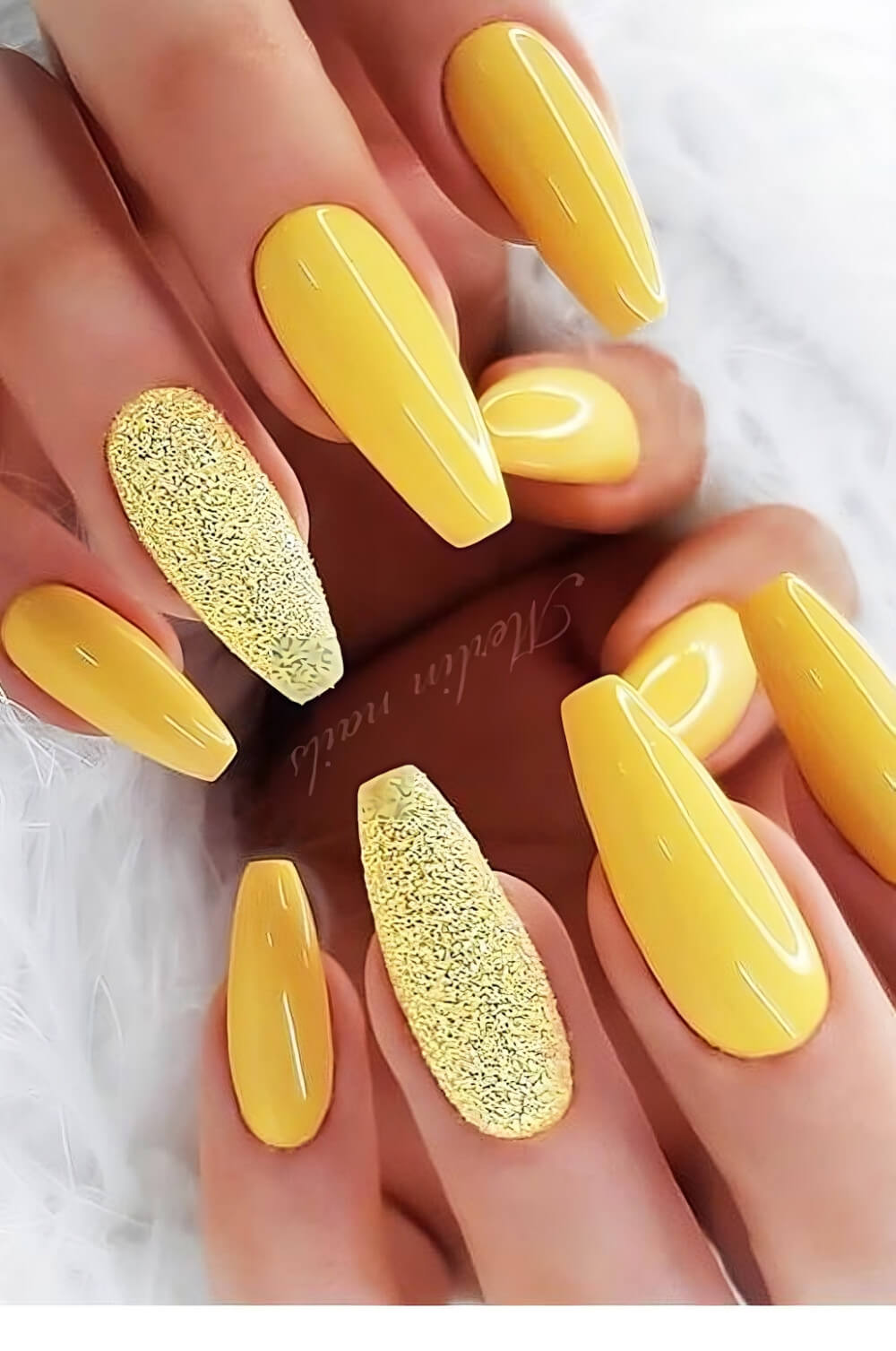 40 Stunning Yellow Acrylic Nails To Shine All Year Long