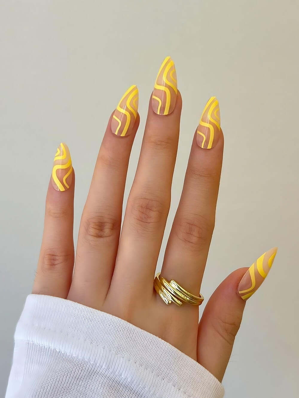 40 Stunning Yellow Acrylic Nails To Shine All Year Long