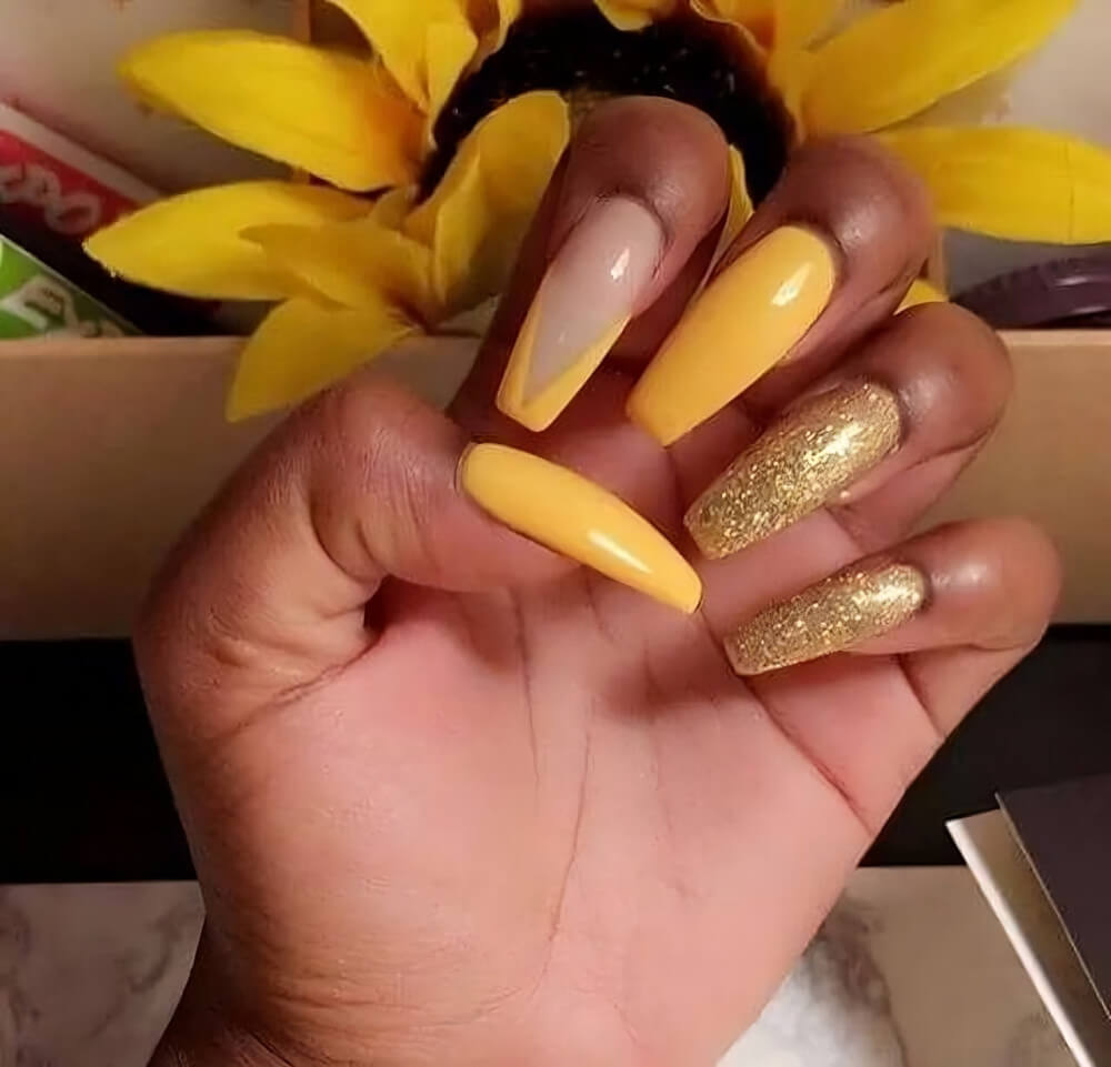 40 Stunning Yellow Acrylic Nails To Shine All Year Long