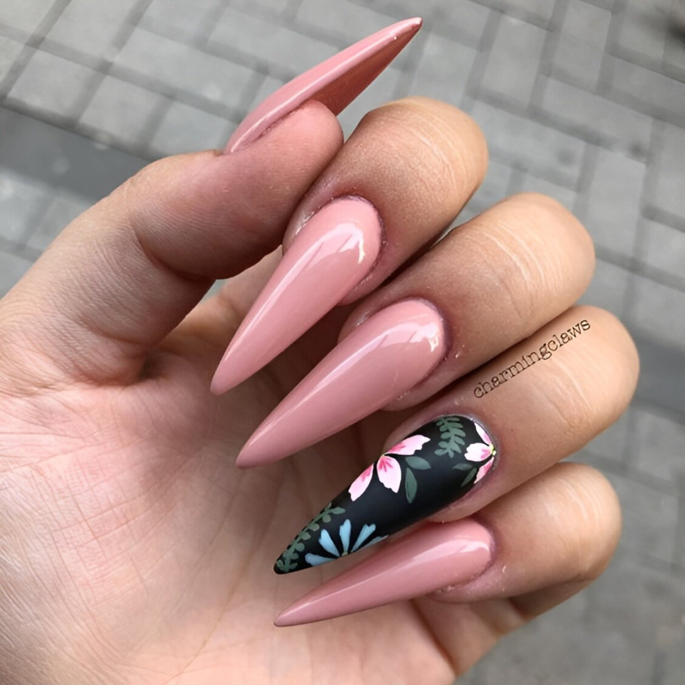 45 Feminine Nail Art Ideas To Turn Your Hands Into Flowers