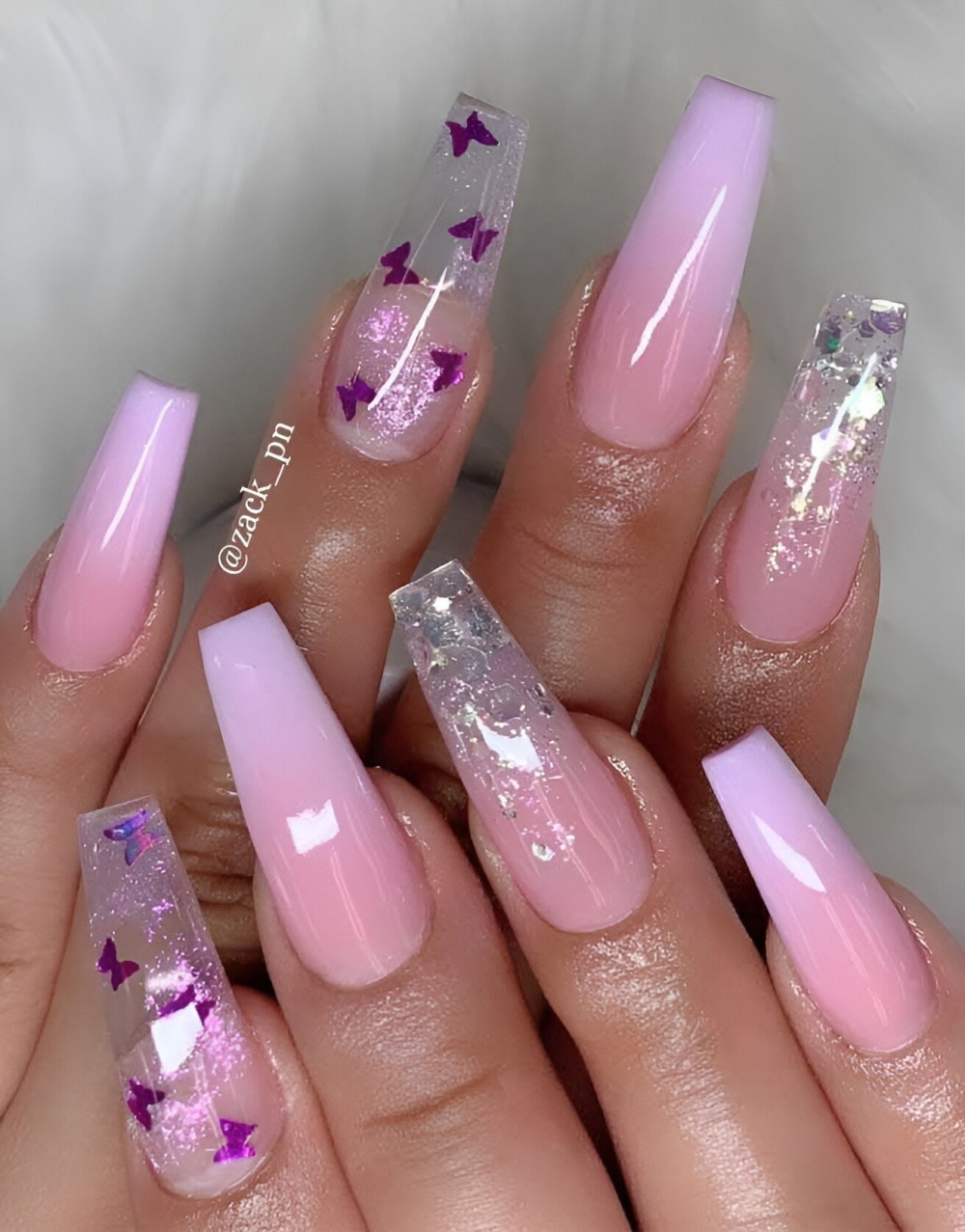 45 Feminine Nail Art Ideas To Turn Your Hands Into Flowers