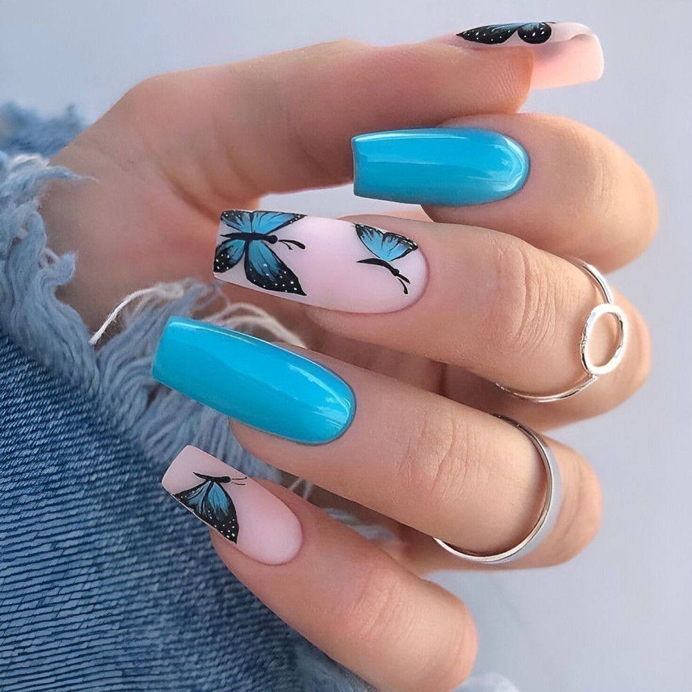 45 Feminine Nail Art Ideas To Turn Your Hands Into Flowers