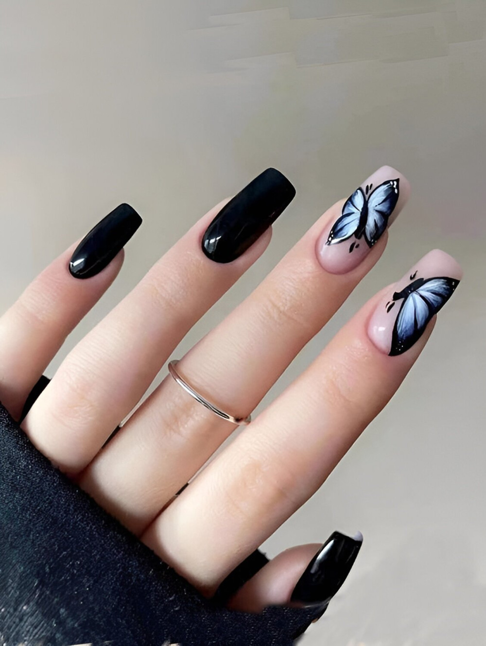 45 Feminine Nail Art Ideas To Turn Your Hands Into Flowers