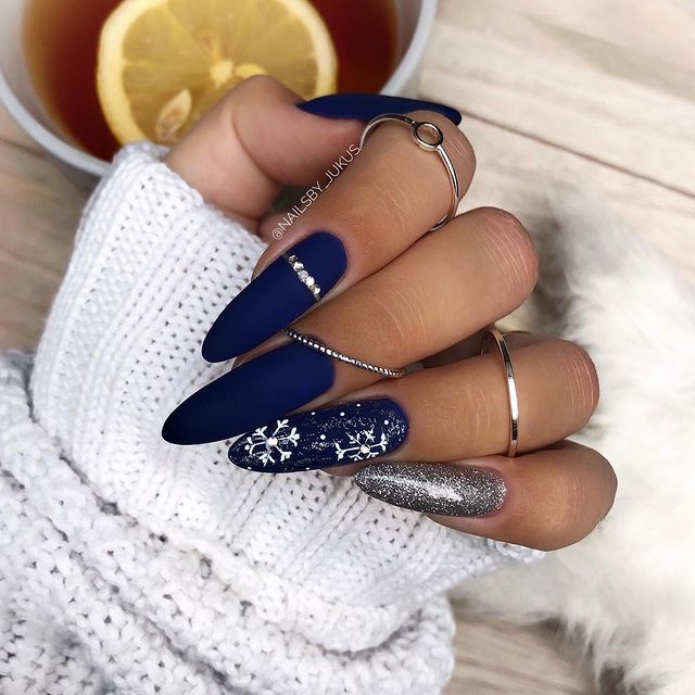 40 Gorgeous Ideas for Winter Nails That You'll Love – May the Ray