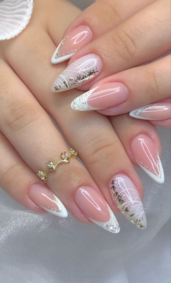 Discover 30 glamorous white nail designs that will make you the center of attention.