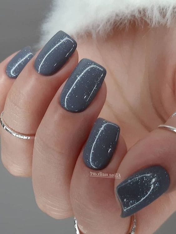 "30 Chic and Stylish Gray паіɩ Designs for an Elegant Look"