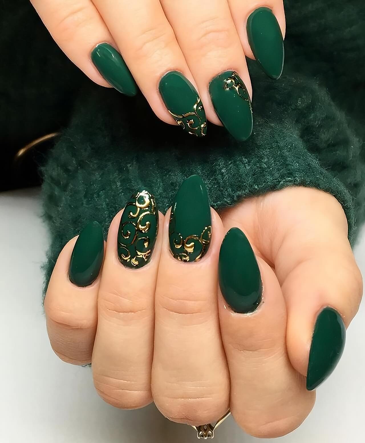 30 St. Patrick’s Day Nail Ideas That Will Bring You A Jolly Holiday - 213