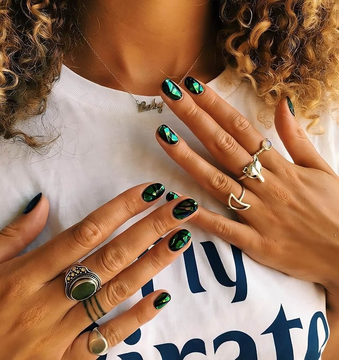 30 St. Patrick’s Day Nail Ideas That Will Bring You A Jolly Holiday - 229